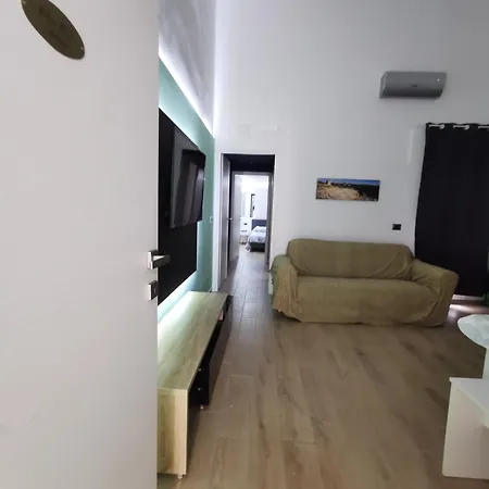 Whitehouseandrea Apartment